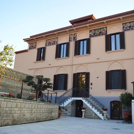 Villa Agostino Luxury B&B 비코에쿠엔세 외부 사진