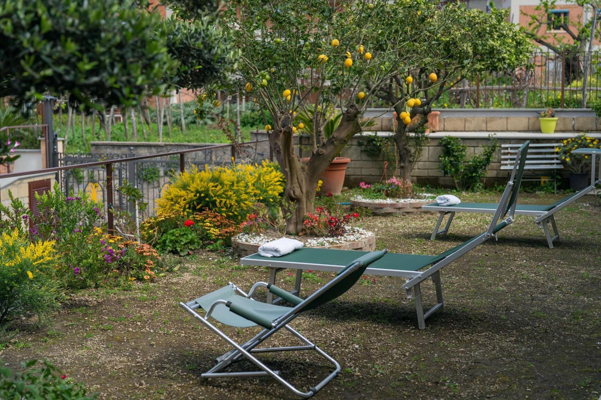 Villa Agostino Luxury B&B 비코에쿠엔세 외부 사진