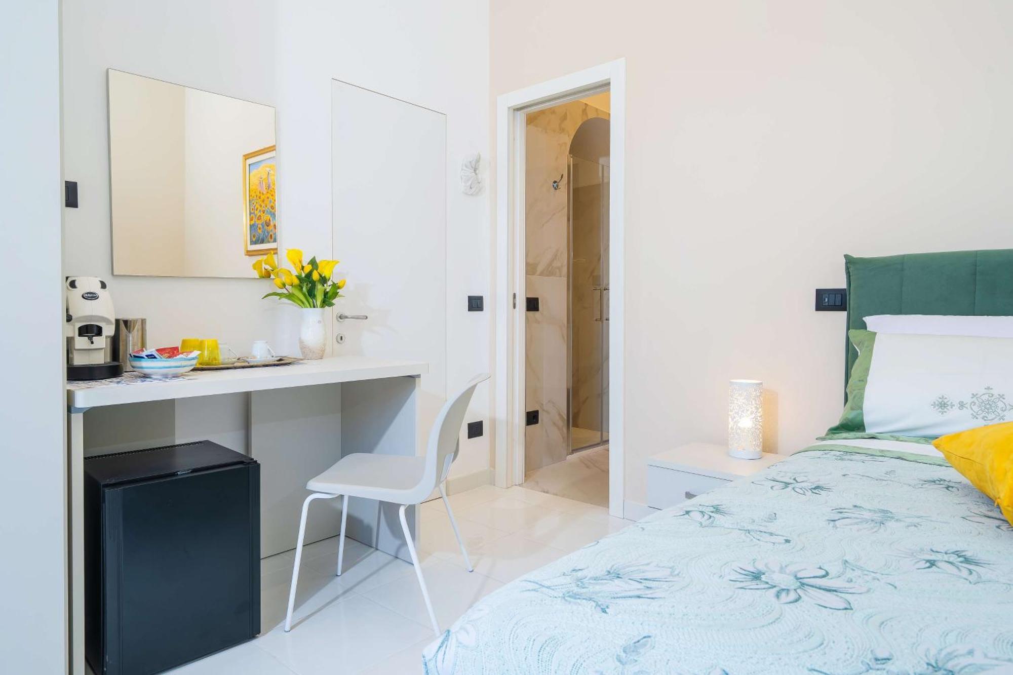 Villa Agostino Luxury B&B 비코에쿠엔세 객실 사진